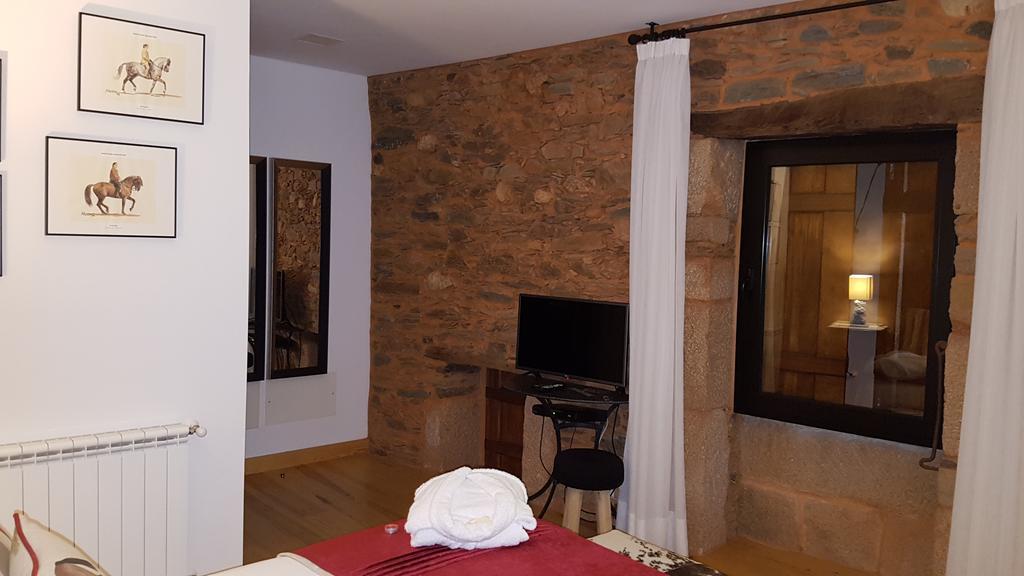 Casa De Baixo - Nature Hotel Alvoco das Várzeas Dış mekan fotoğraf